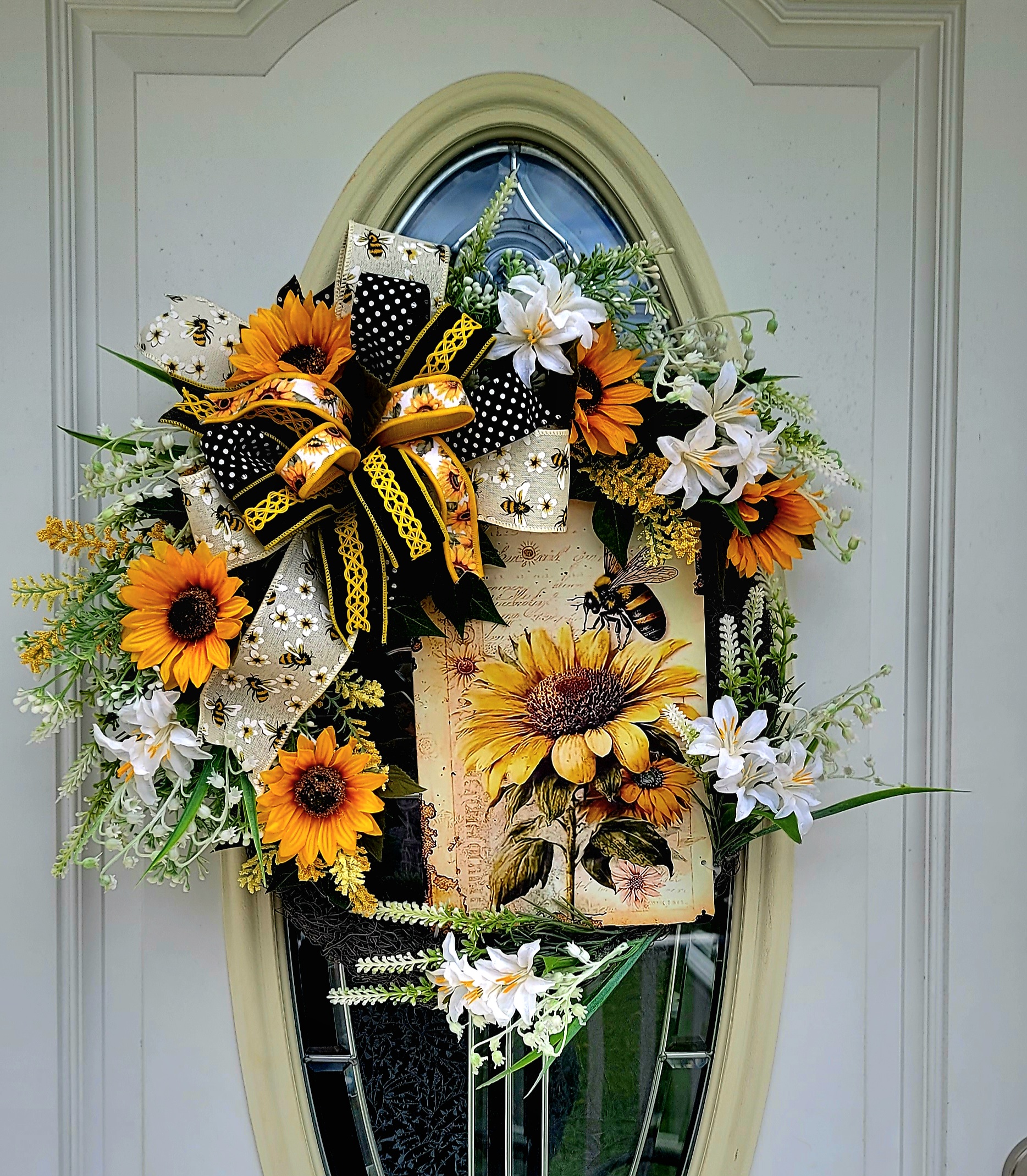 Bountiful Sunflower & Bee Summer Wreath