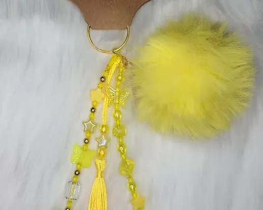 Colgante con pompón