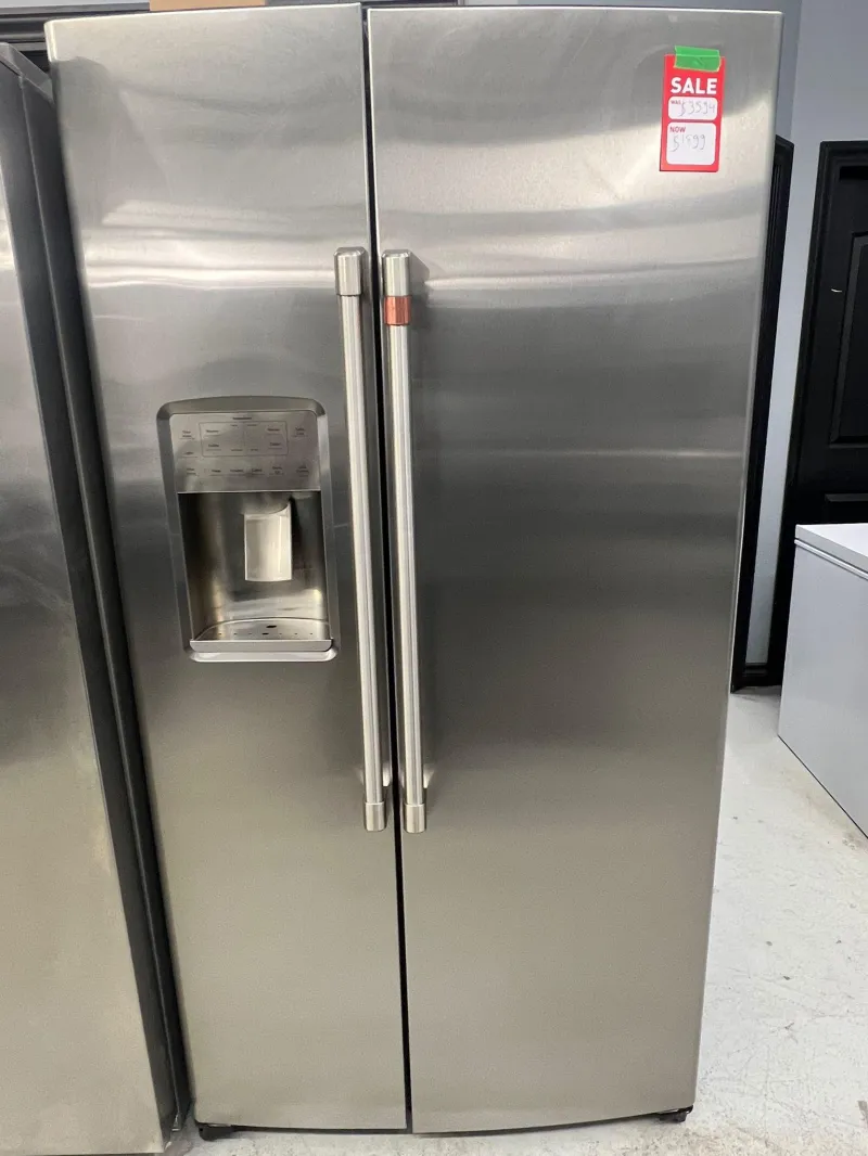 Café CZS22MP2NJS1 21.9 Cu.Ft Counter-Depth Side-by-Side Fridge – Ice & Water, Stainless Steel