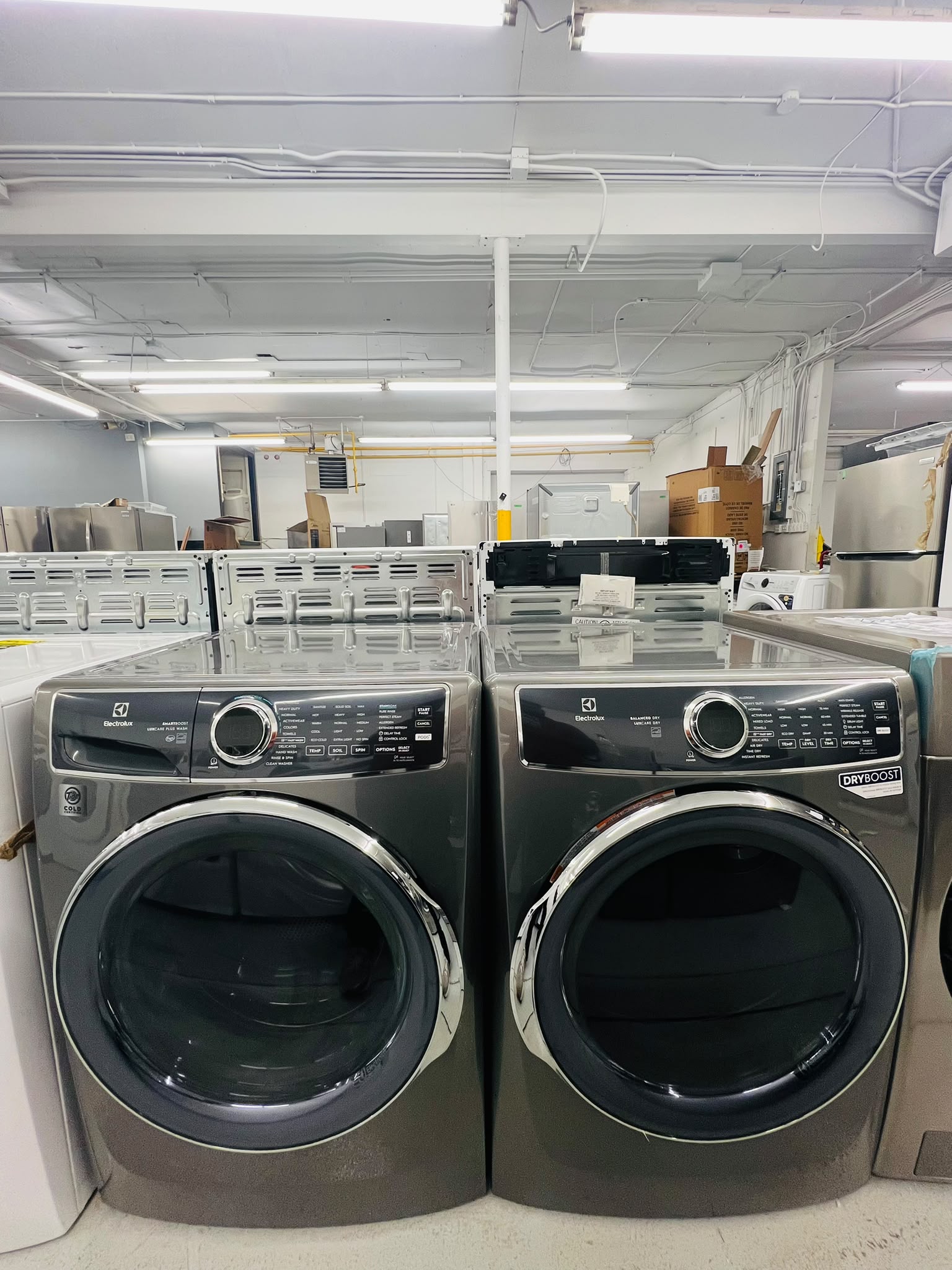Electrolux ELFW7637AT3 Washer & ELFE763CAT1 Electric Dryer Set – 5.2 Cu. Ft. Front Load Laundry Pair | Titanium