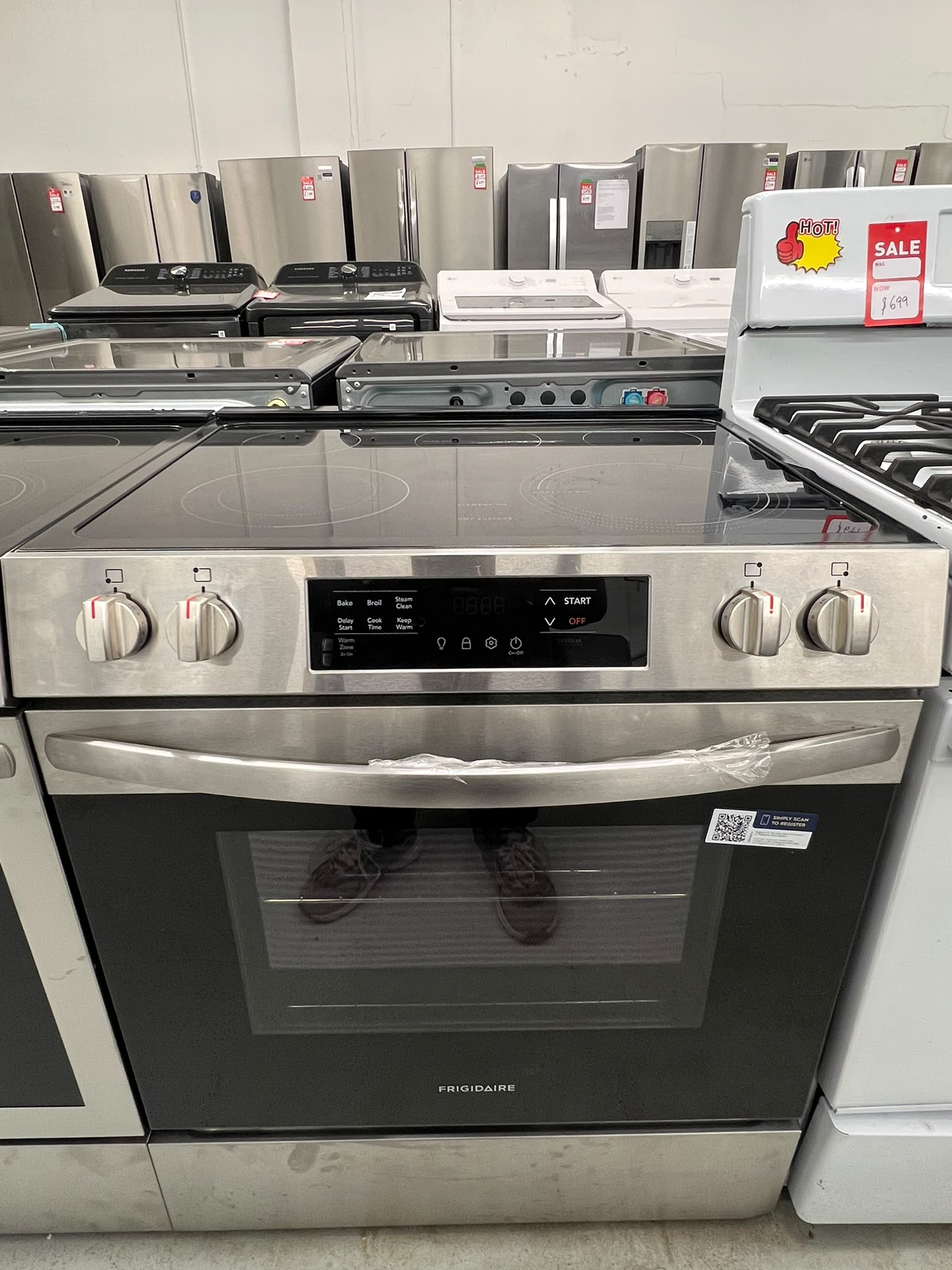 Frigidaire FCFE306CAS 30" 5.3 Cu. Ft. Front Control Electric Range | Stainless Steel