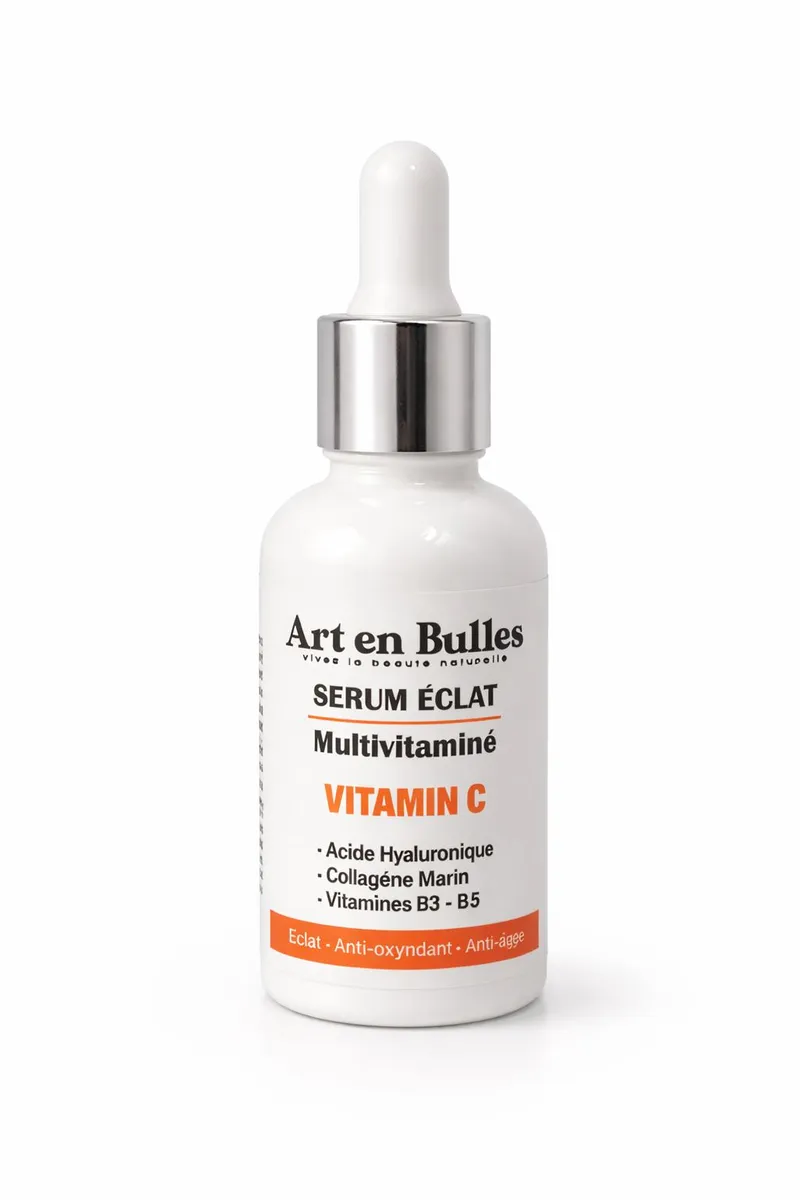 Sérum Éclat Multivitaminé – Vitamine C & Acide Hyaluronique