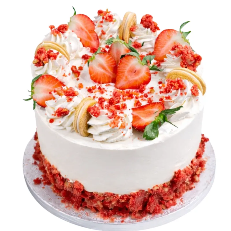 Strawberry Crunch Cake 