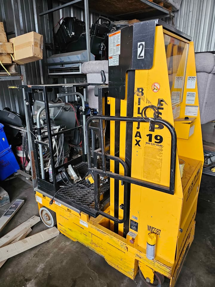 Bil-Jax ESP 19 Electric Stock Picker – Used