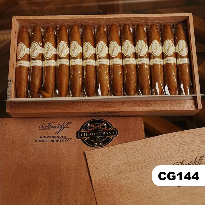(CG144) دافيدوف - أنيفيرساريو شورت بيرفيكتو
