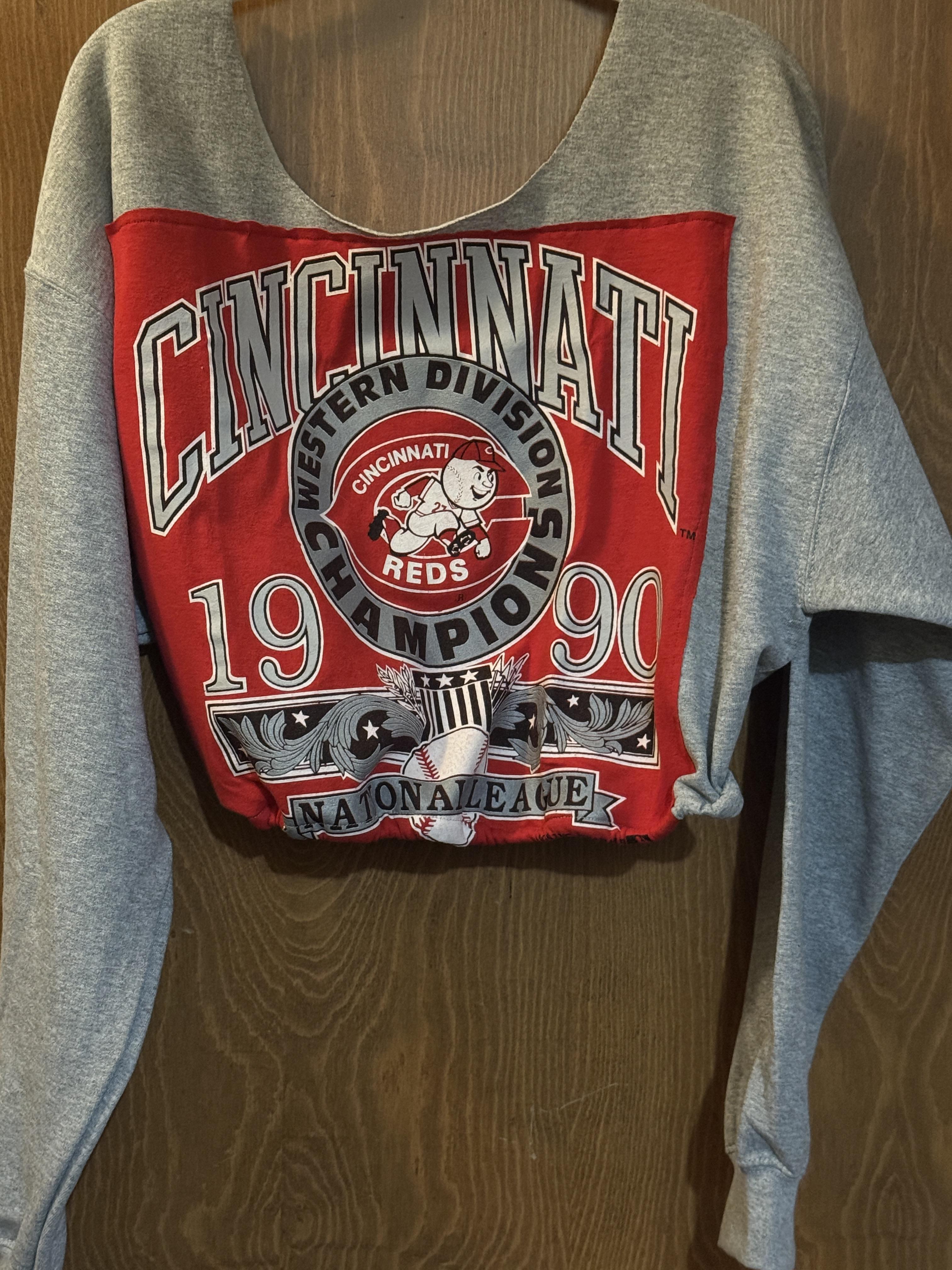 Cincinnati Reds Vintage 1990 Crop Sweatshirt  MLB One Size SOLD OUT