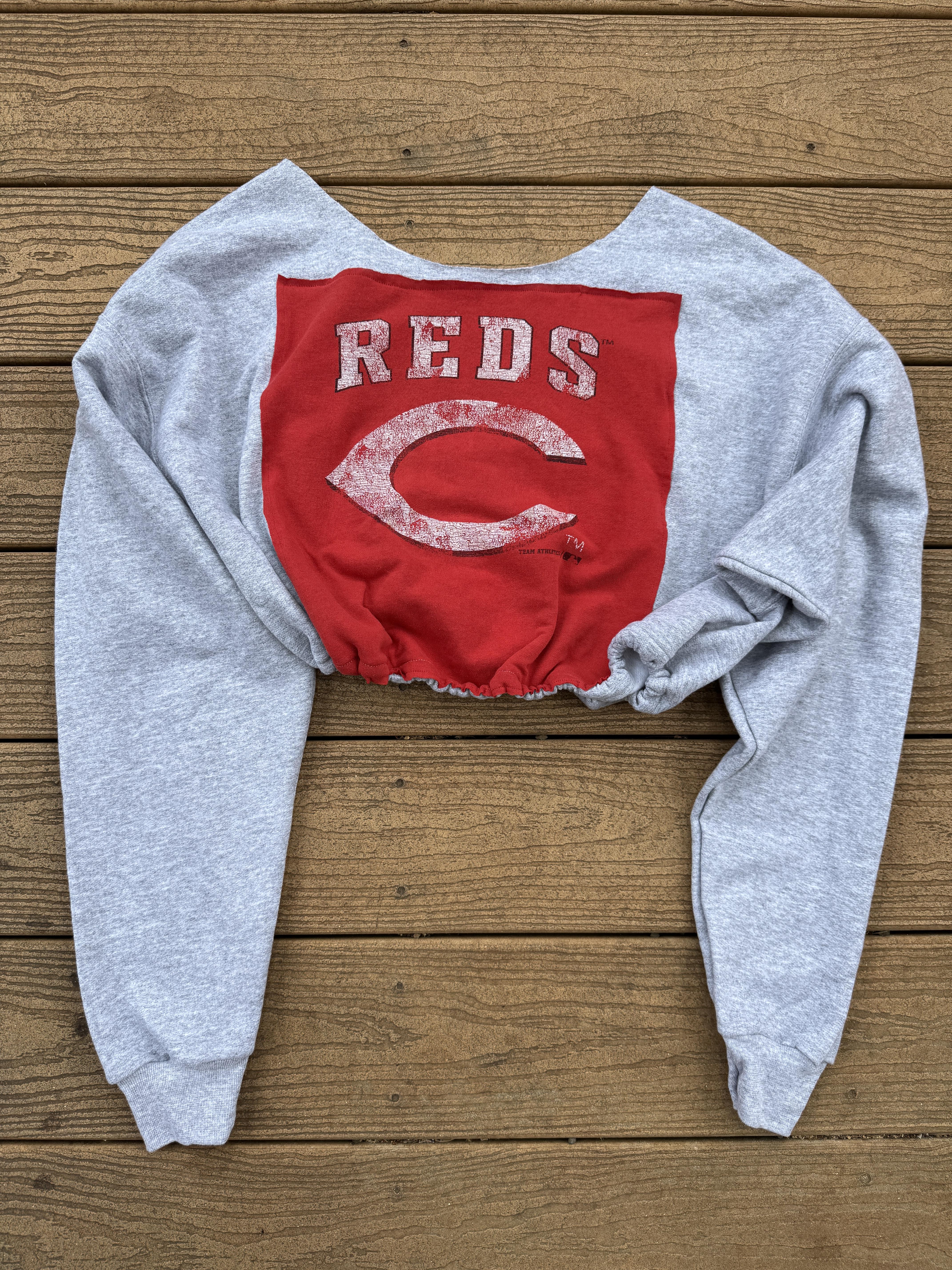 Cincinnati Reds Vintage Crop Sweatshirt  MLB One Size 