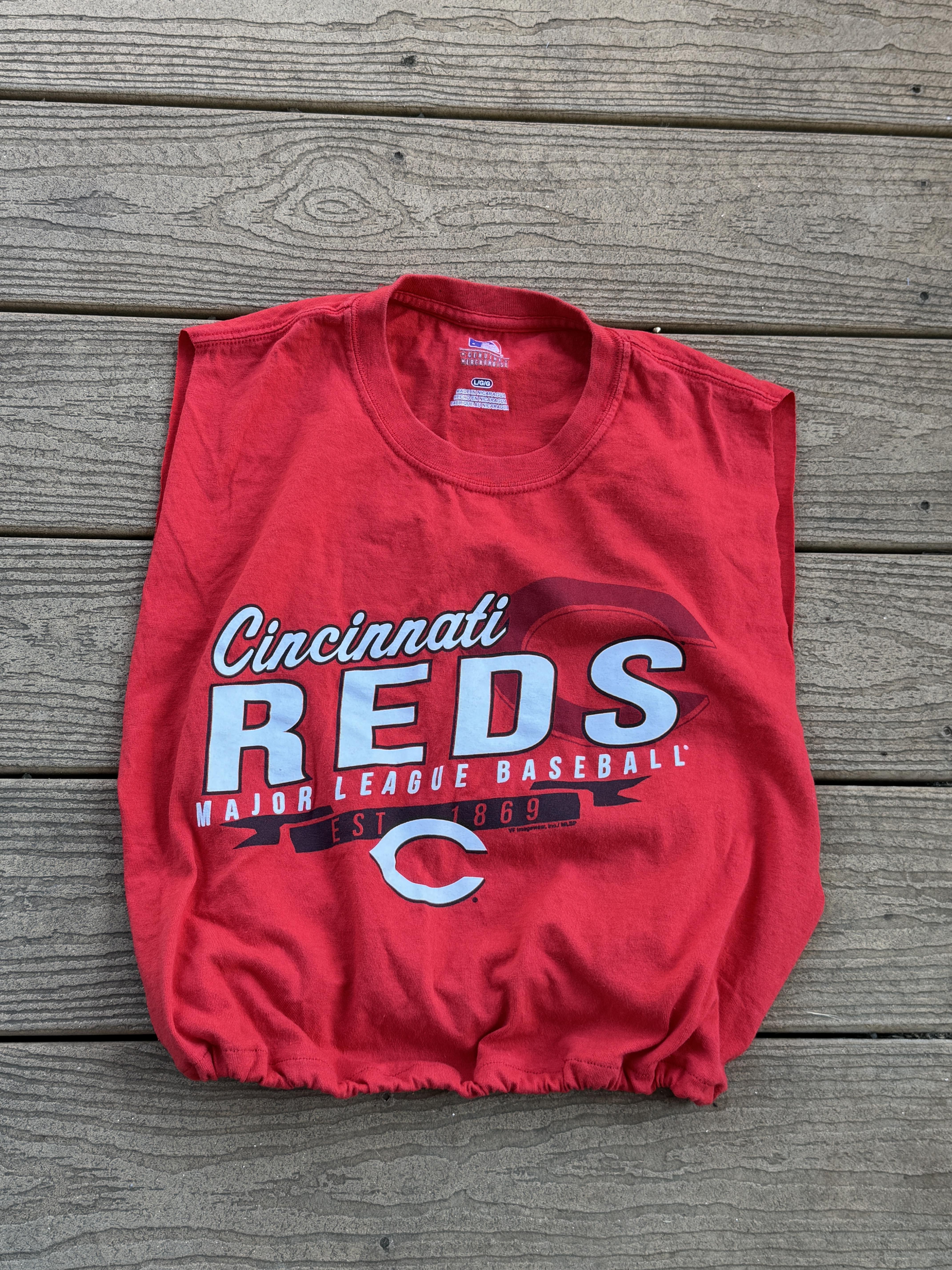 Cincinnati Reds Vintage  Reworked Crop Top Large