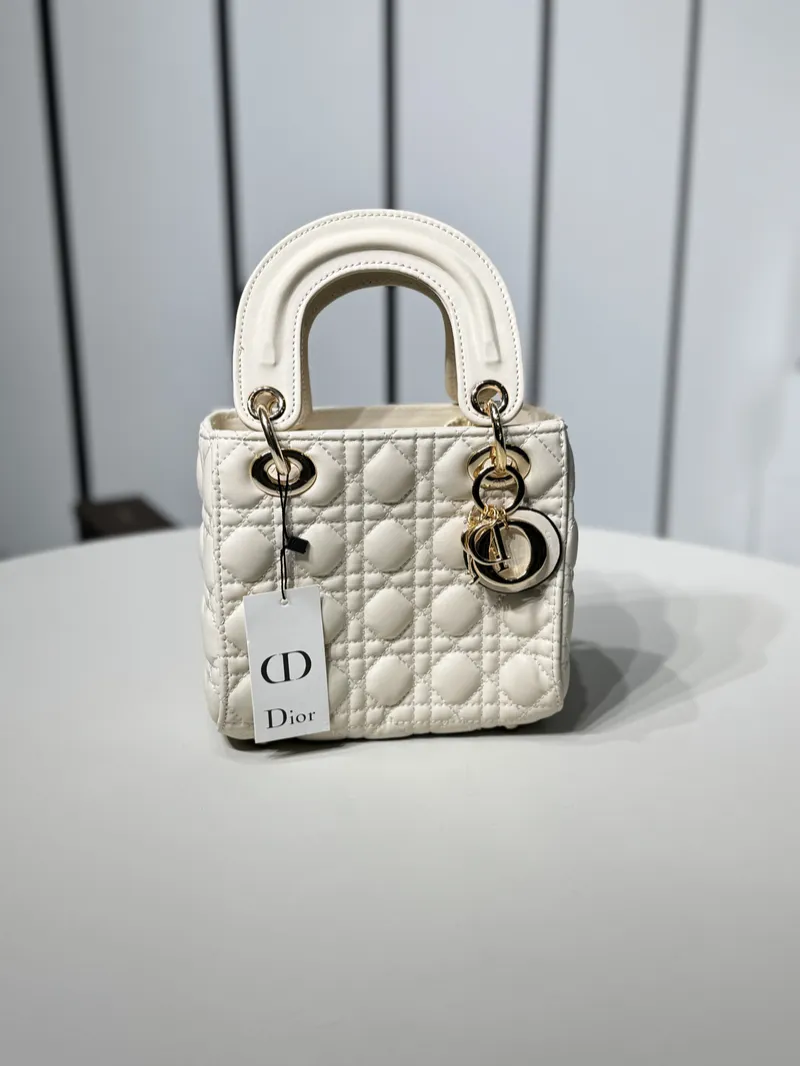 Dior Lady Ivory Matt 