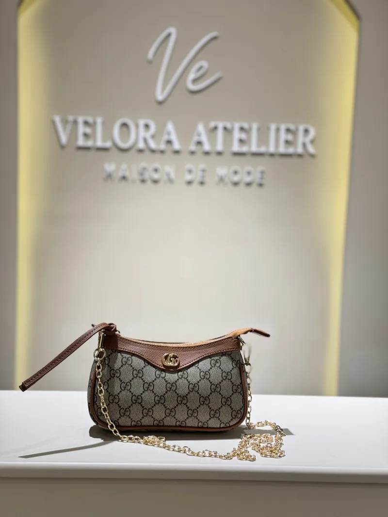 Gucci shoulder bag 