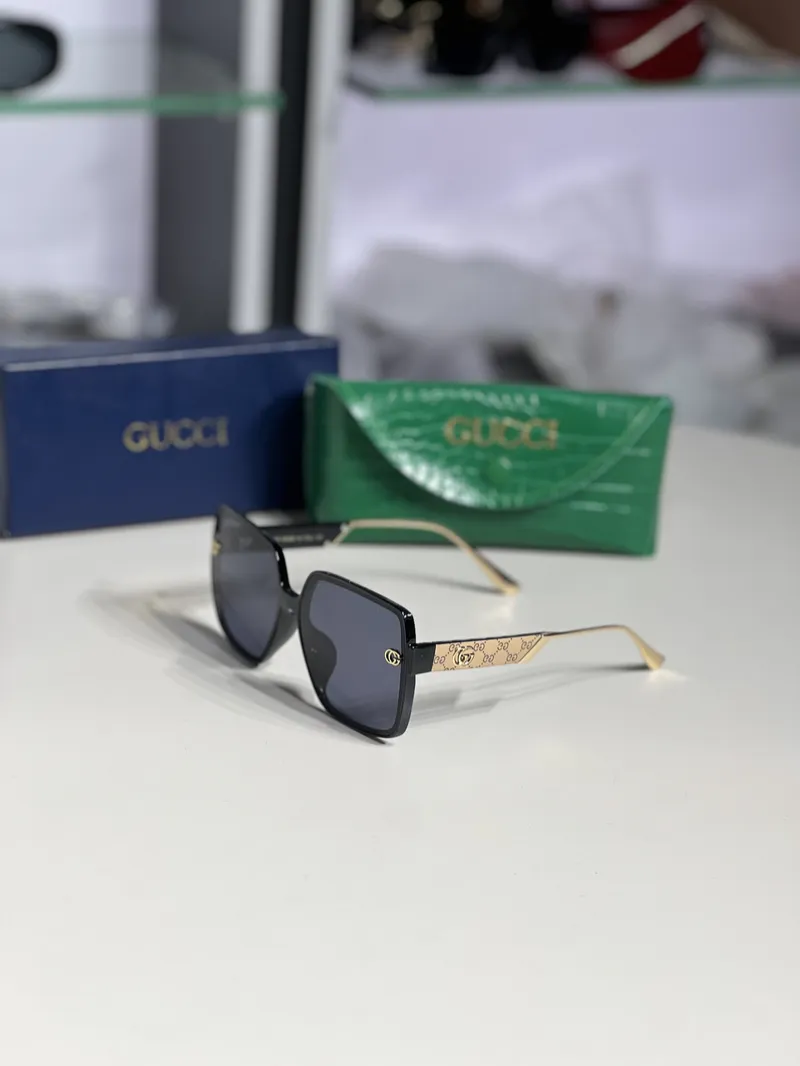 Gucci square sunglasses