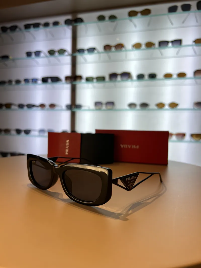 Prada PR 14Y