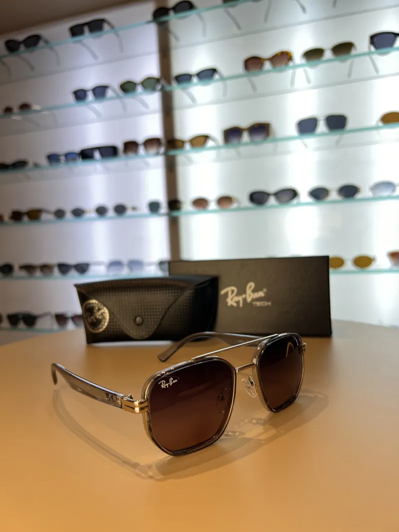 Rayban Scuderia Ferrari RB42M