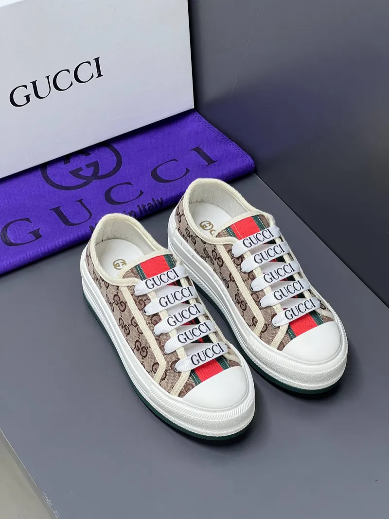 Gucci GG Sneakers 