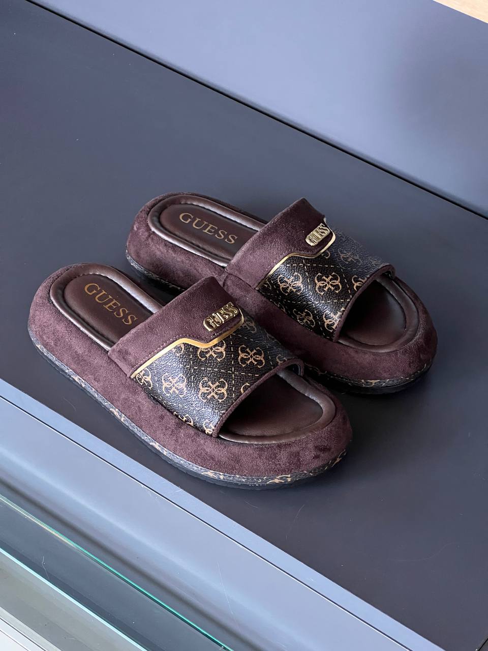 Guess Brown Slippers 