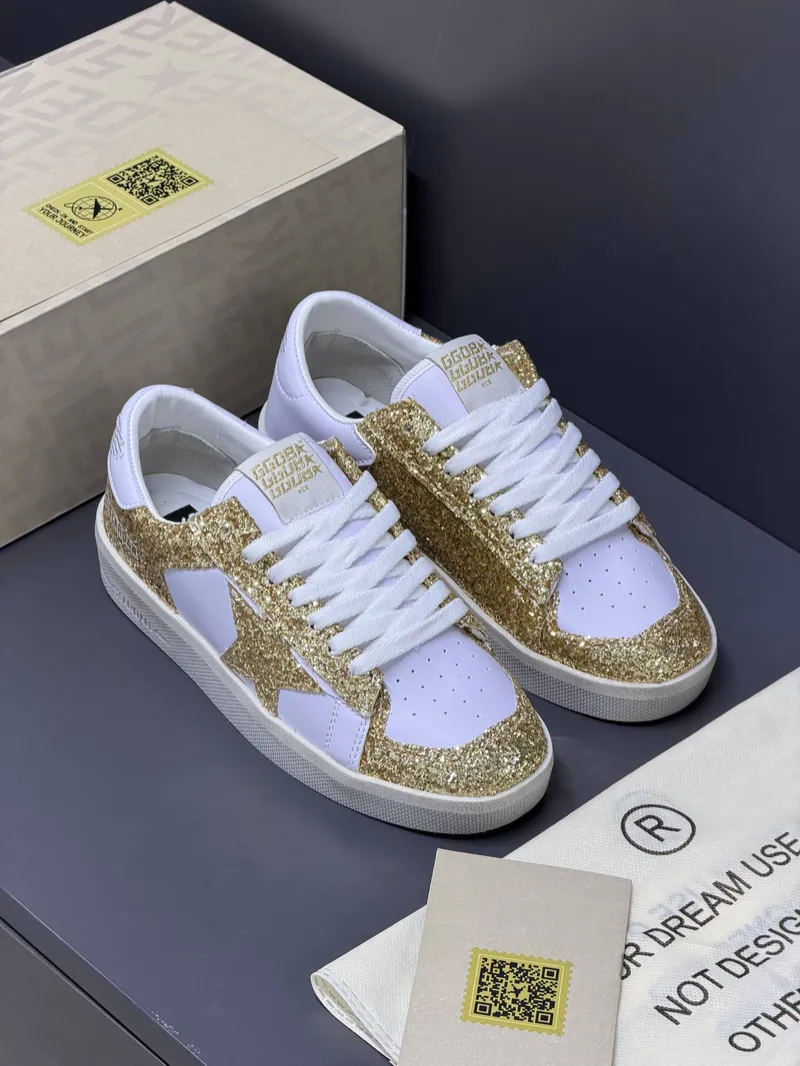 Golden Goose Stardan Golden Sneakers 