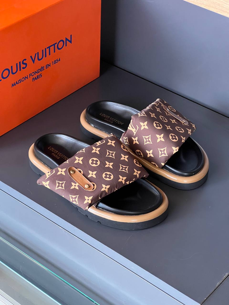 Louis Vuitton Brown Puffy Miami Mule Footbed 
