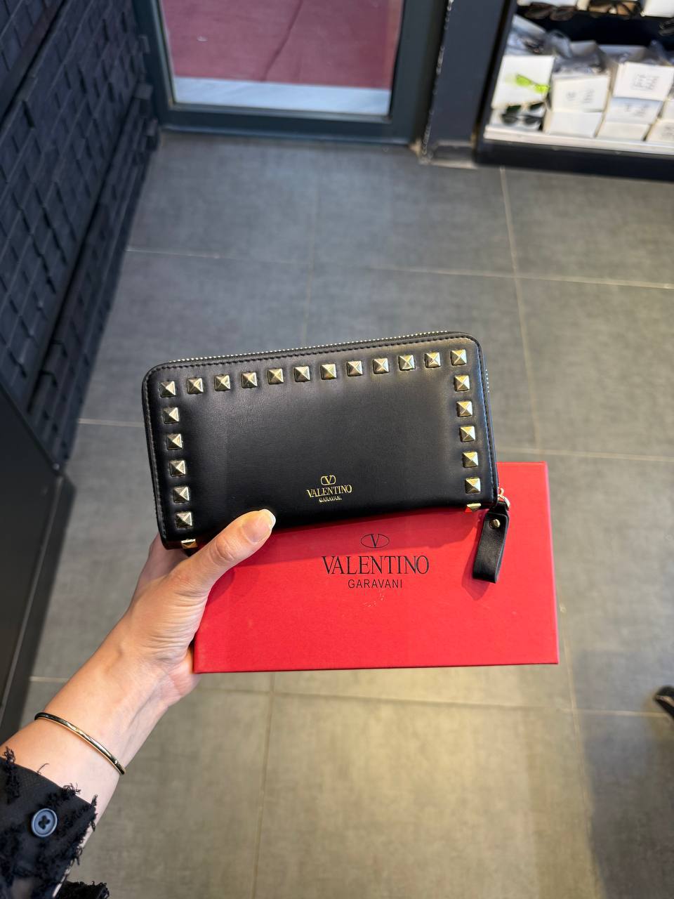 Valentino Garavani Rockstud Black Wallet 