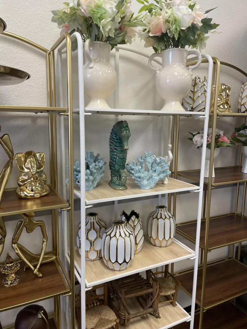 ✨ Decorative Display Shelf Set (Gold & White)