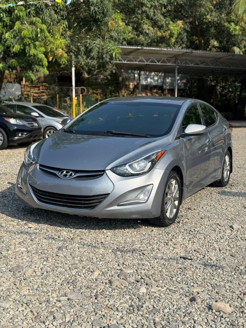 🚗HYUNDAI ELANTRA  🚩AÑO 2016
