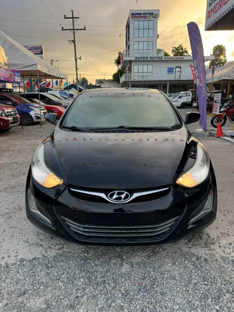 HYUNDAI ELANTRA 