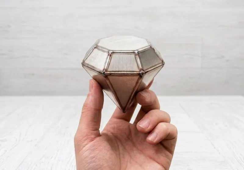 Metal Diamond