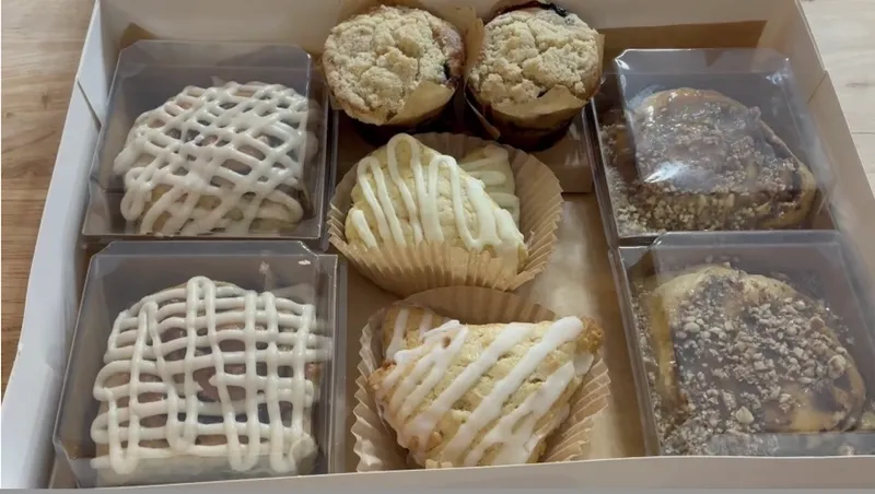 Thanksgiving Breakfast Box Special (6-8 people)