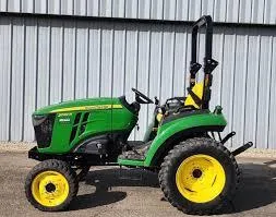 John Deere 2032R with 60" deck/quick hitch