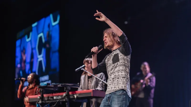 1:1 WORSHIP LEADING