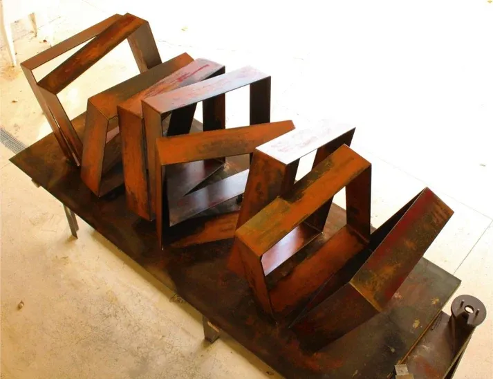 PUBLIC & OUTDOOR METAL SCULPTURES