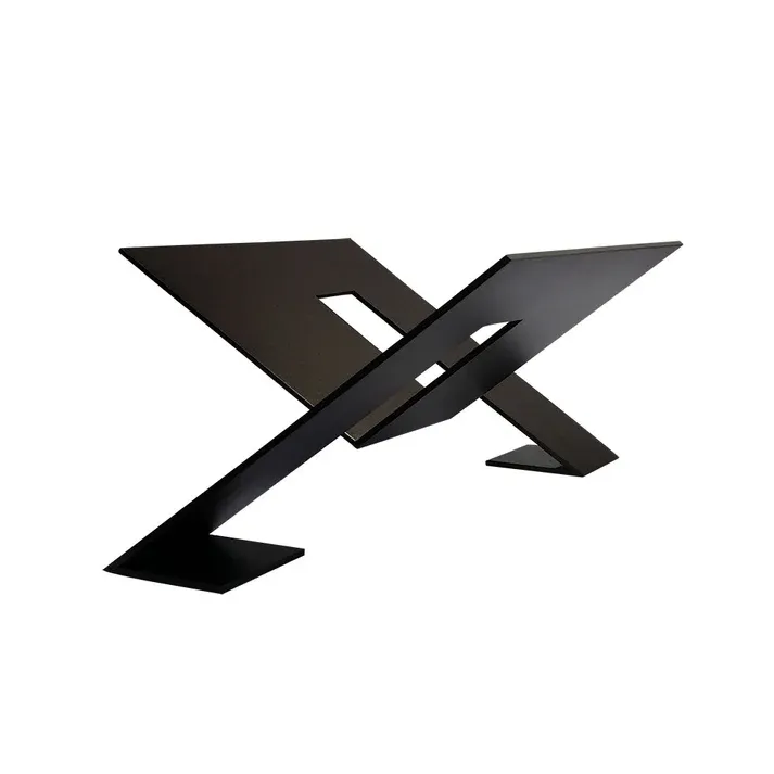 INDOORS METAL SCULPTURES