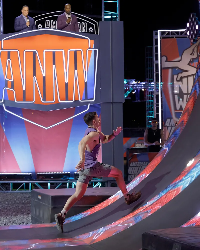 Jonathan sprinting up the warped wall