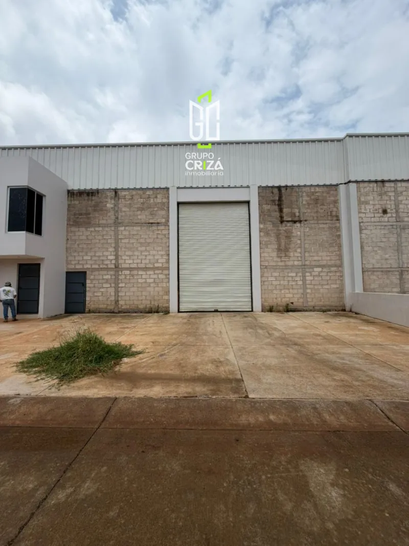 BODEGA - EN RENTA - Fracc. Industrial La Chapa