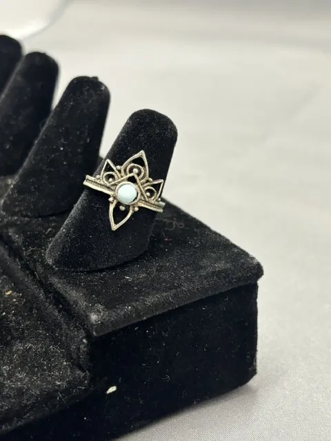 Ring- Silver Crown w/ Stone