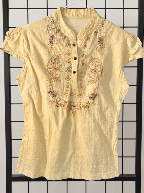Pale Yellow Sleeveless Shirt w/ Buttons and Floral Neck