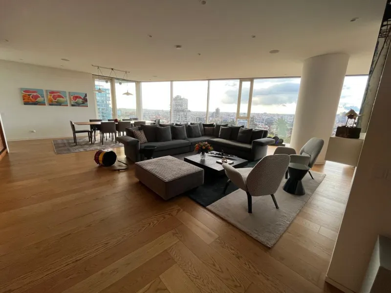 EXCLUSIVO APARTAMENTO Calle 93 # 5-50 Torre Vitrvm