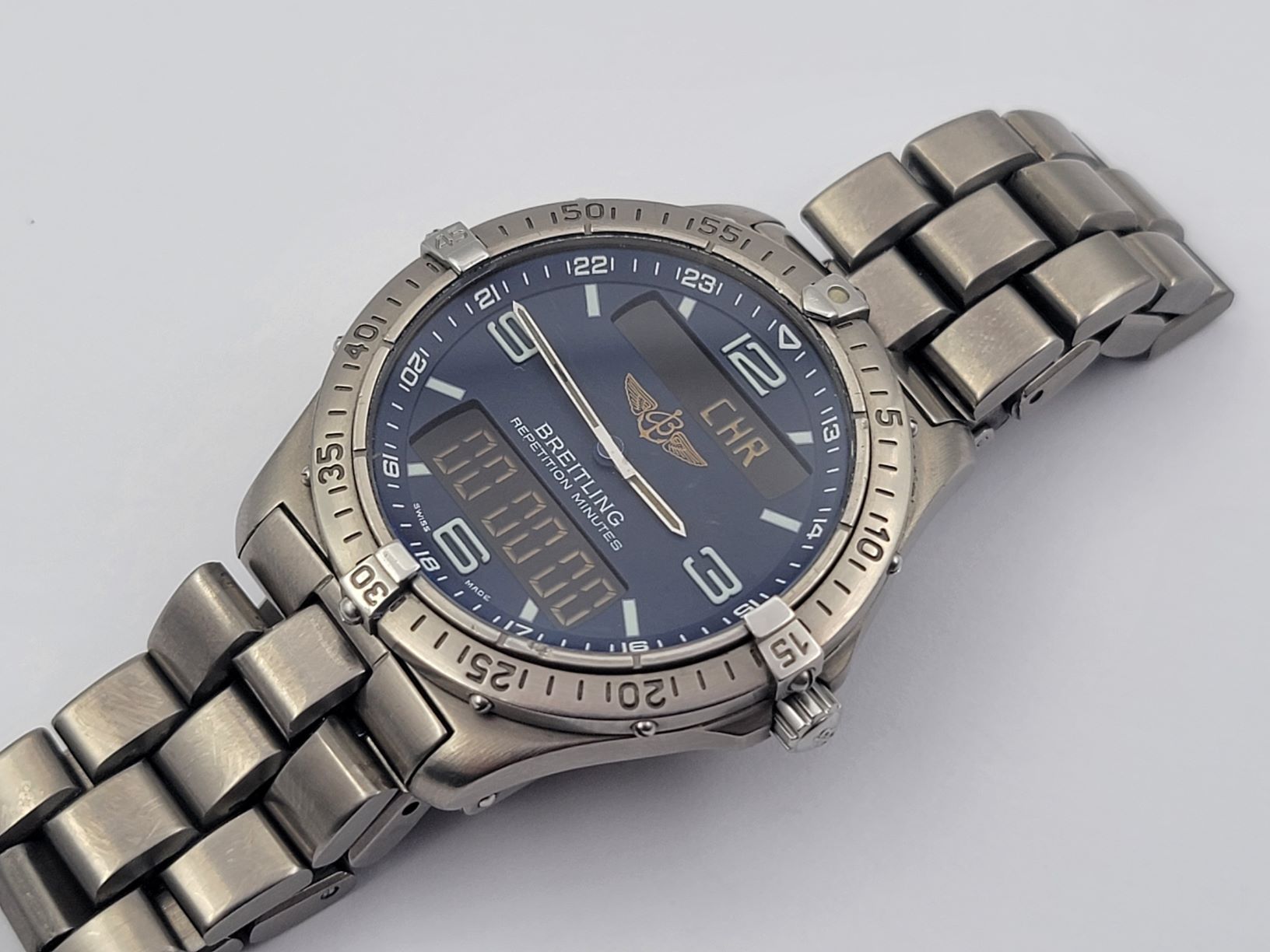 BREITLING Aerospace E65062 Repetition Minutes Blue Dial Quartz - Titanium 40 mm