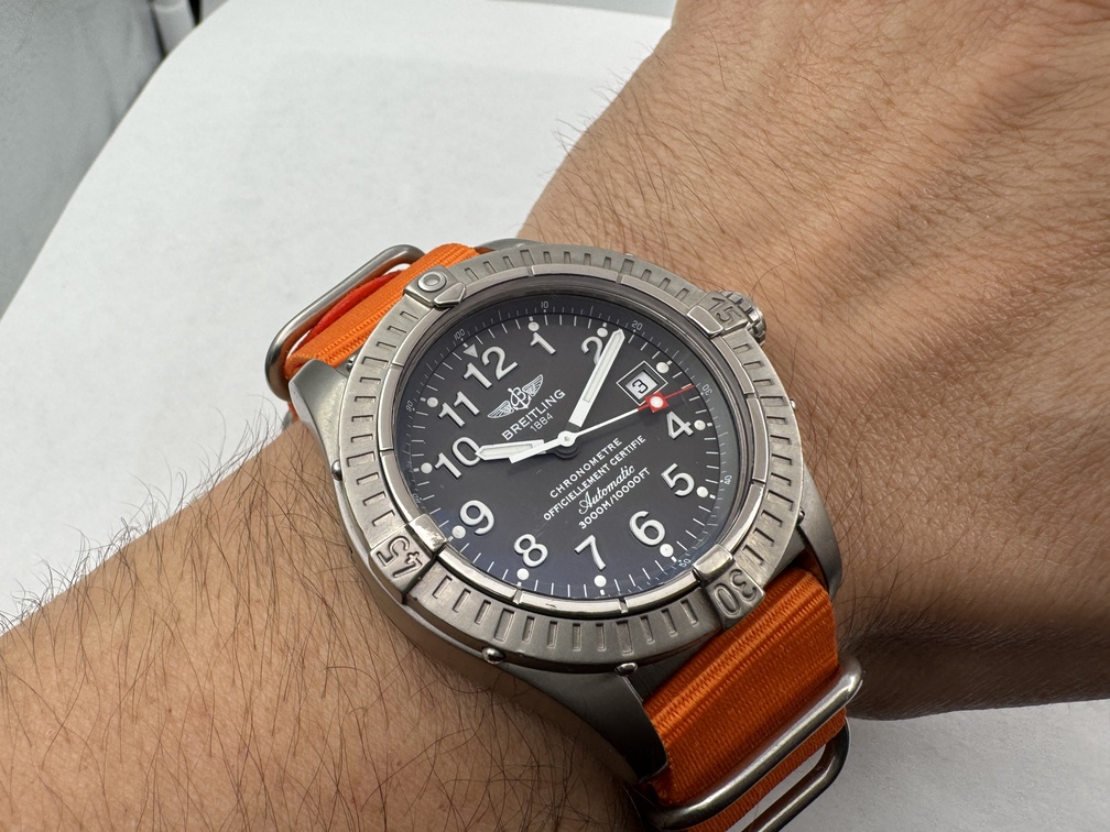 BREITLING Avenger Seawolf E17370 Titanium Gray Dial Cal ETA2824-2 Automatic 44 mm