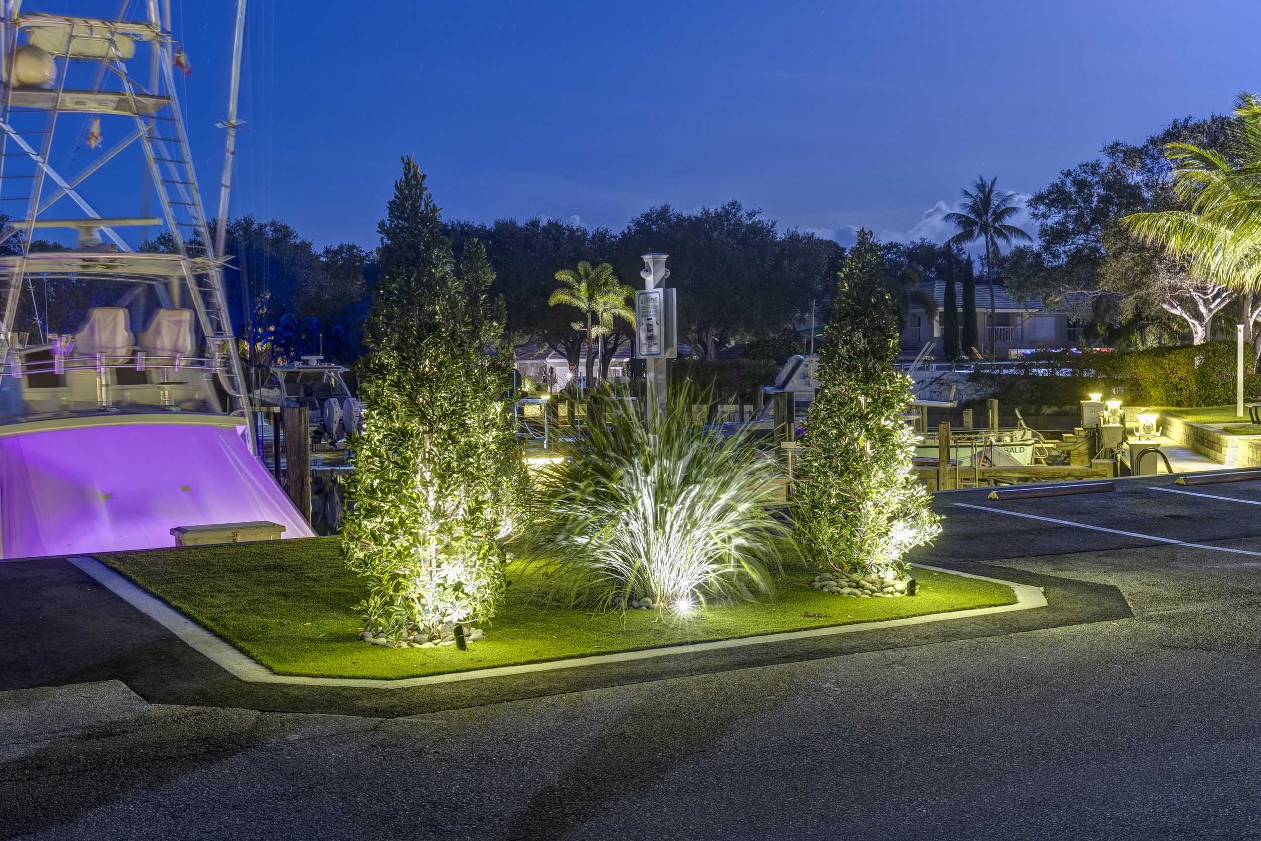 The marina after dark — photograph 38