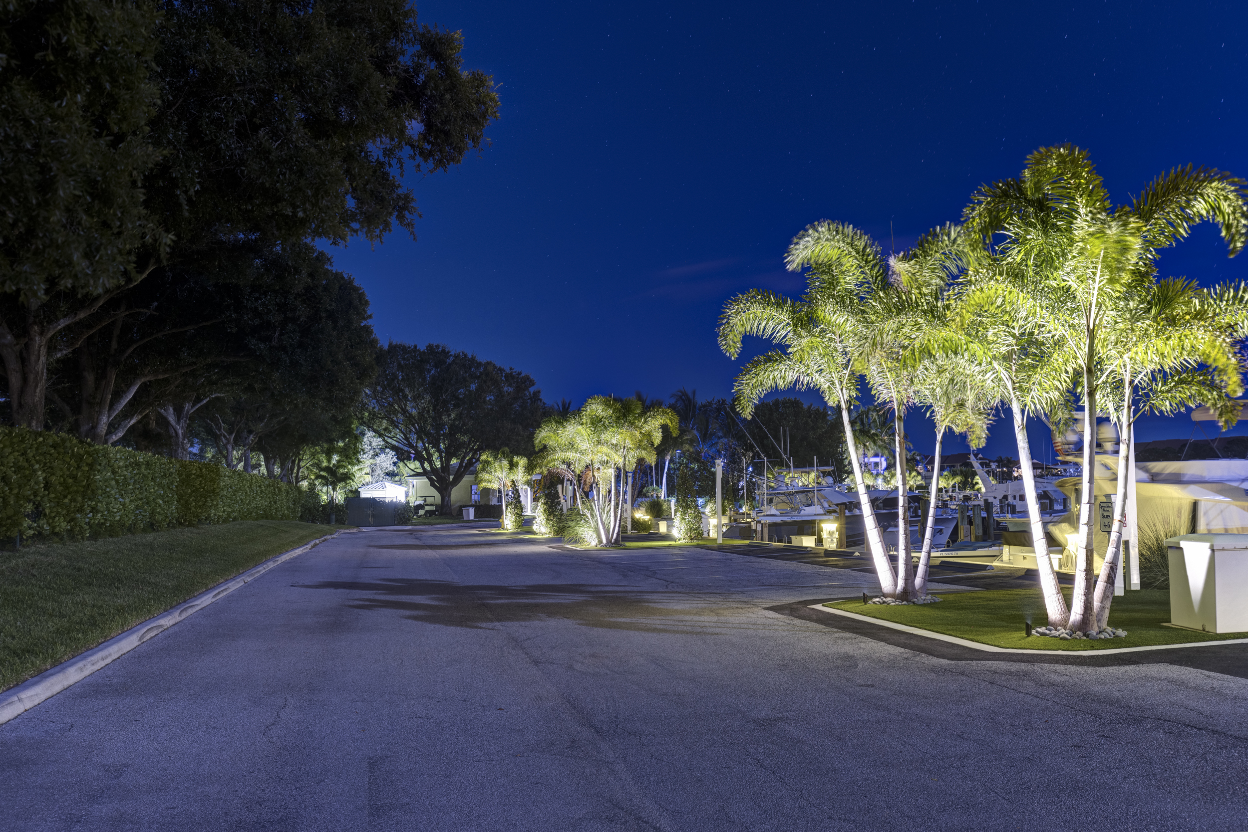 The marina after dark — photograph 40