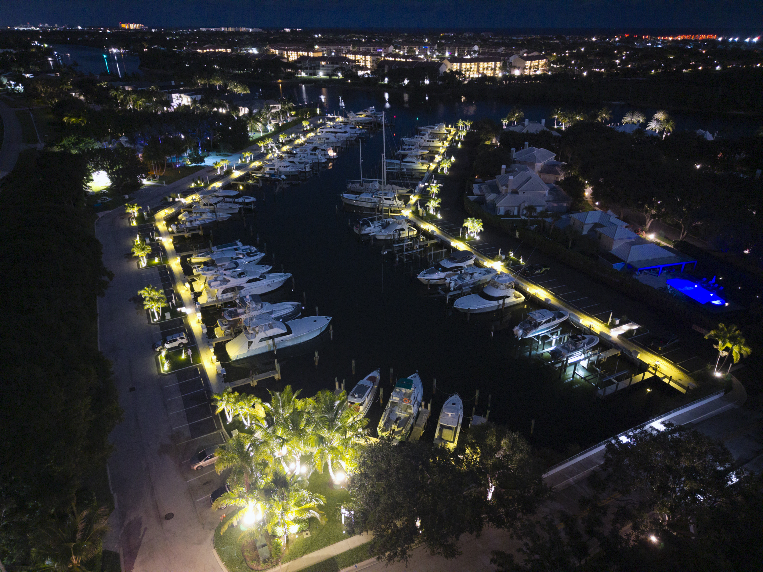 The marina after dark — photograph 20