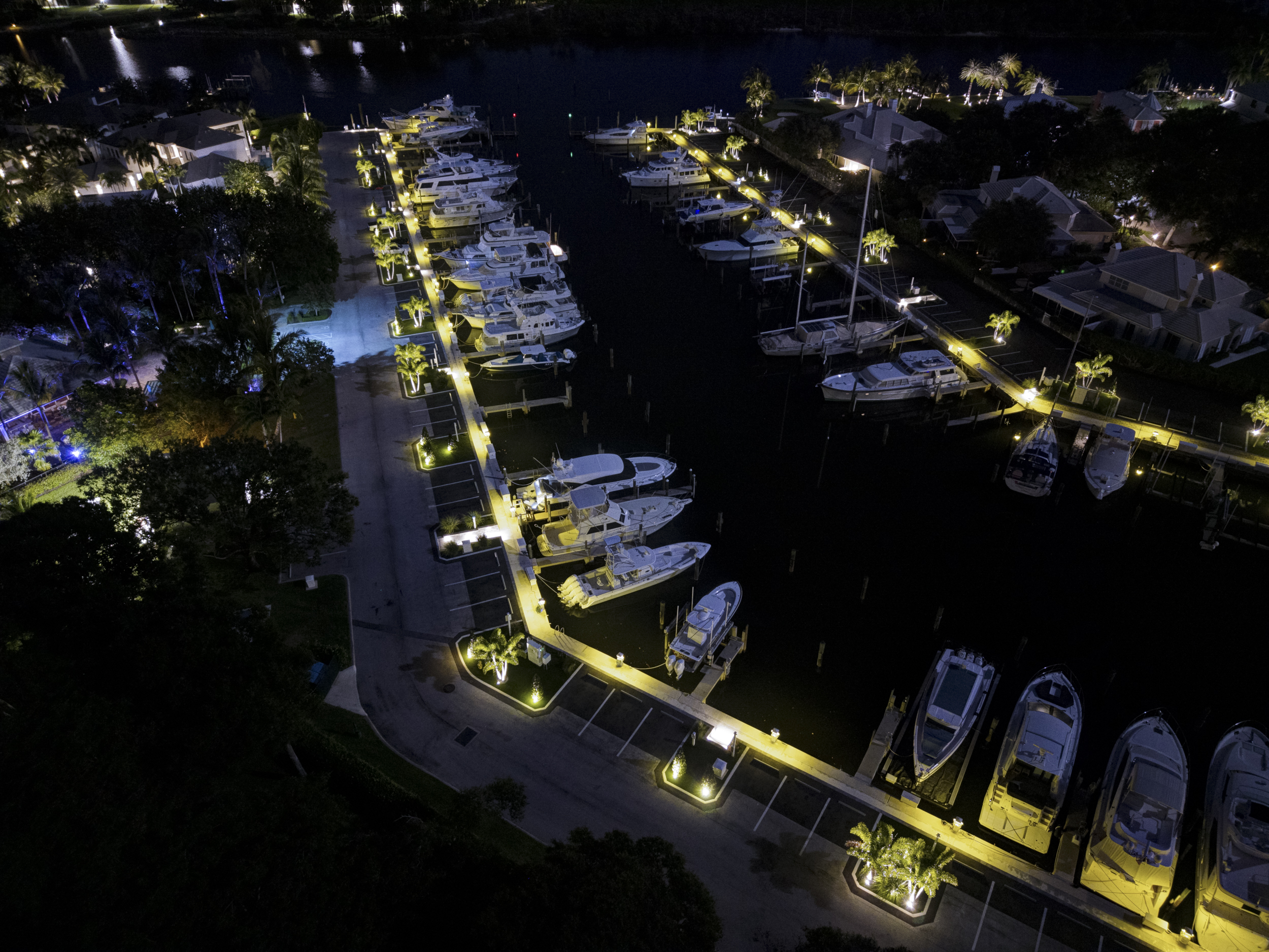 The marina after dark — photograph 19