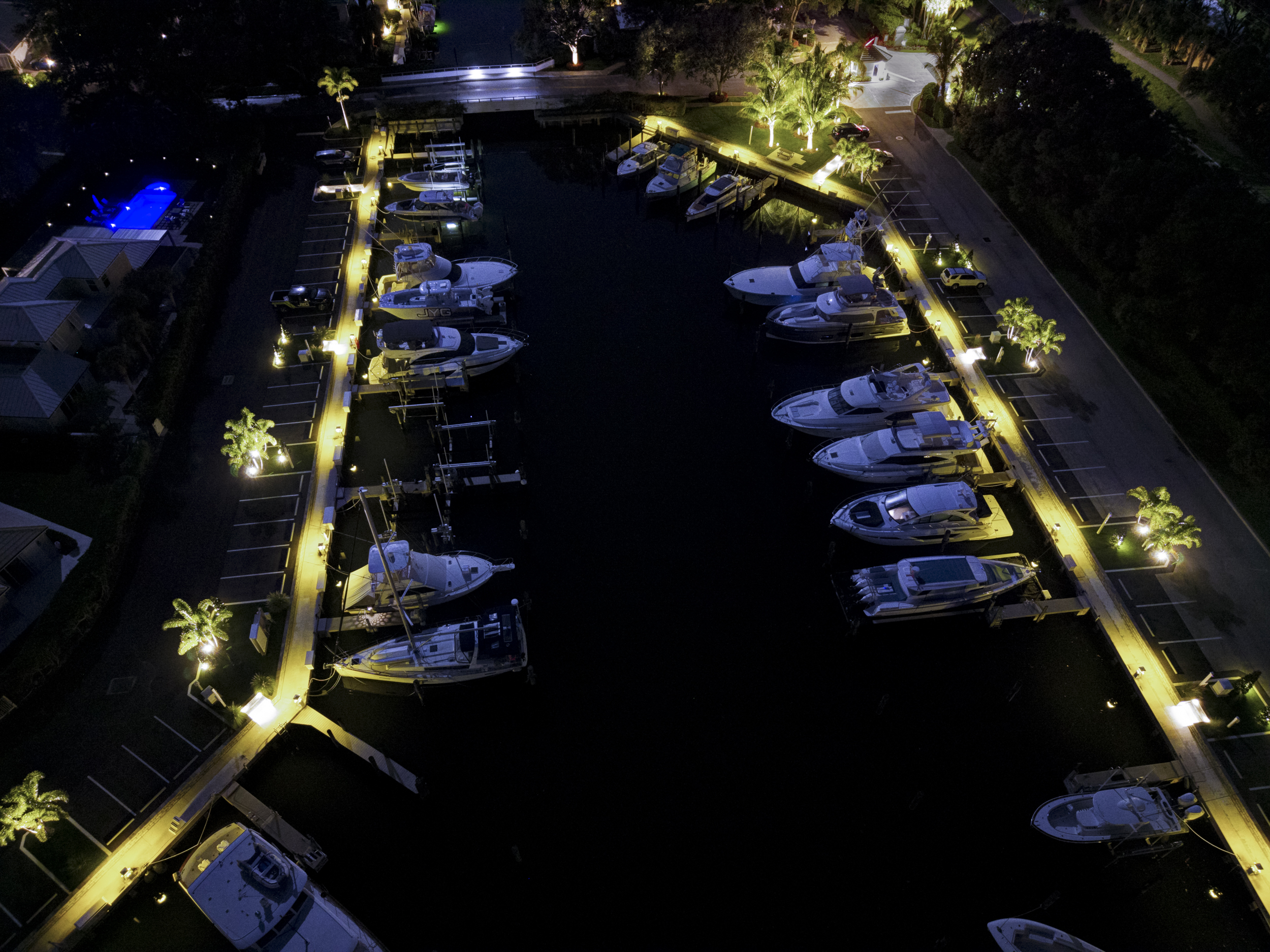 The marina after dark — photograph 16