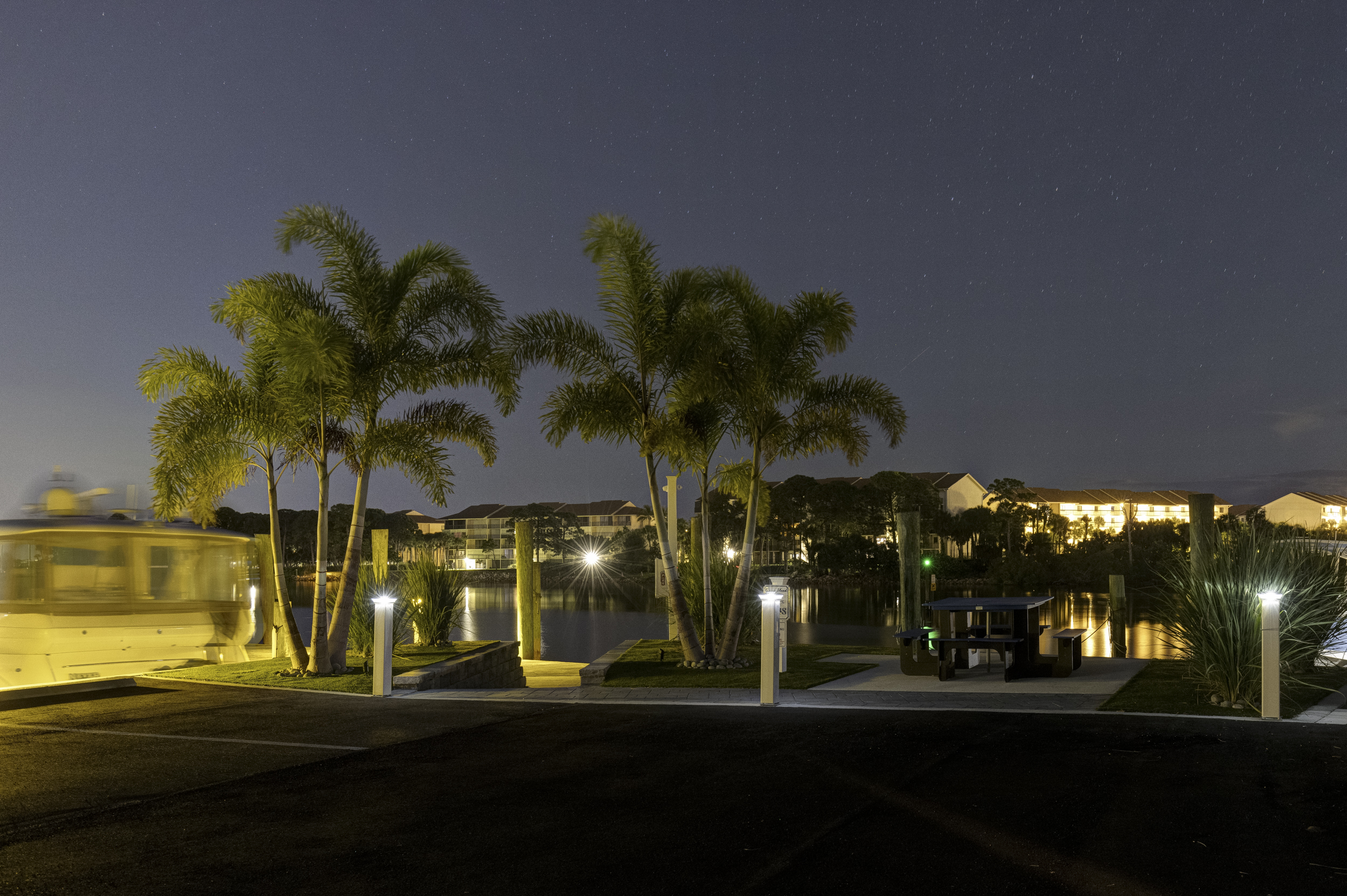 The marina after dark — photograph 12