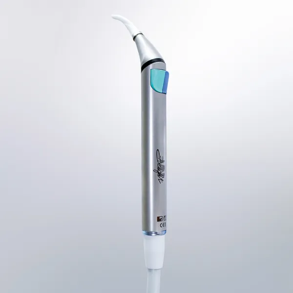 [A00128690] - Siringa Luzzani Minibright 6 funzioni con LED La quantità dell'acqua e dell'aria è regolabile Planmeca