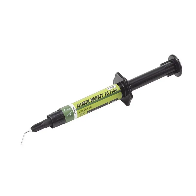 [A00166034] - CLEARFIL MAJESTY ES FLOW HIGH A3 - SIRINGA 2,7gr KURARAY