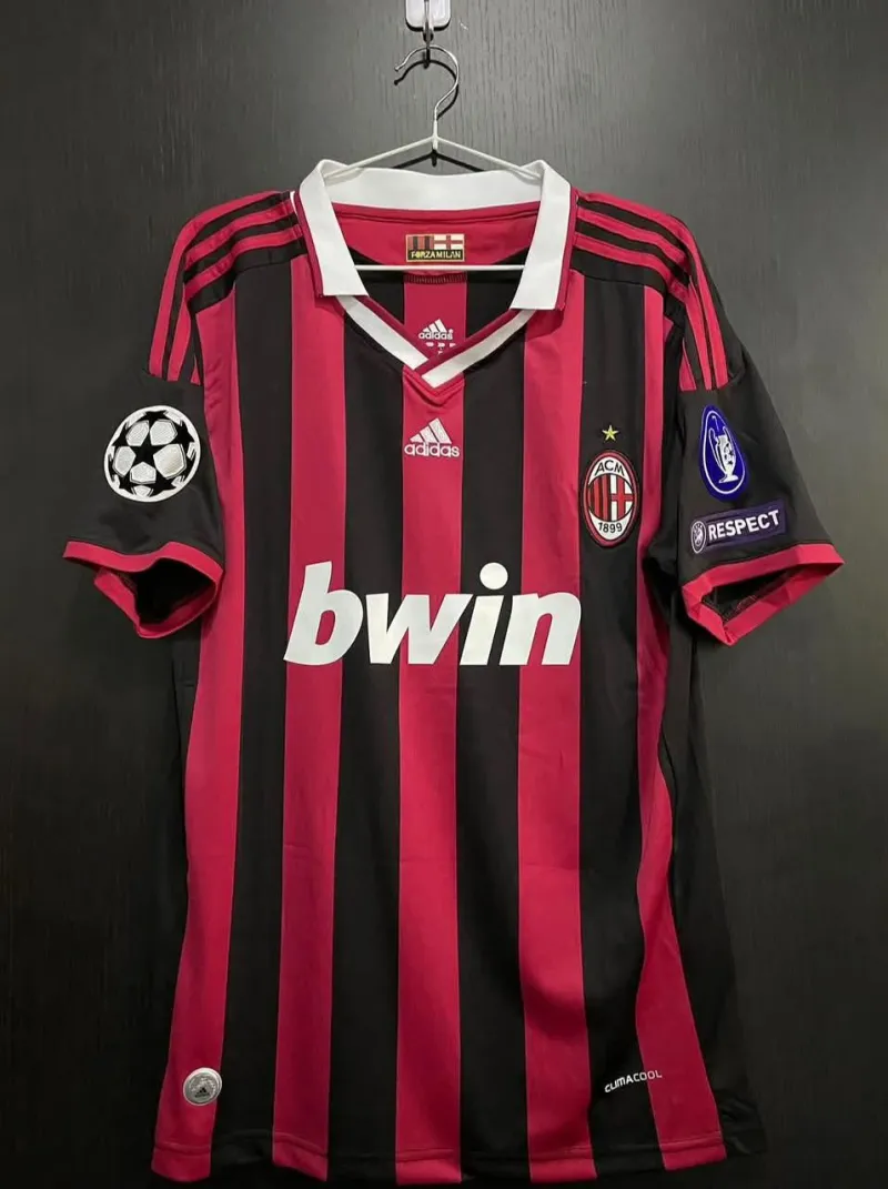 Camiseta retro AC Milan 2010-11