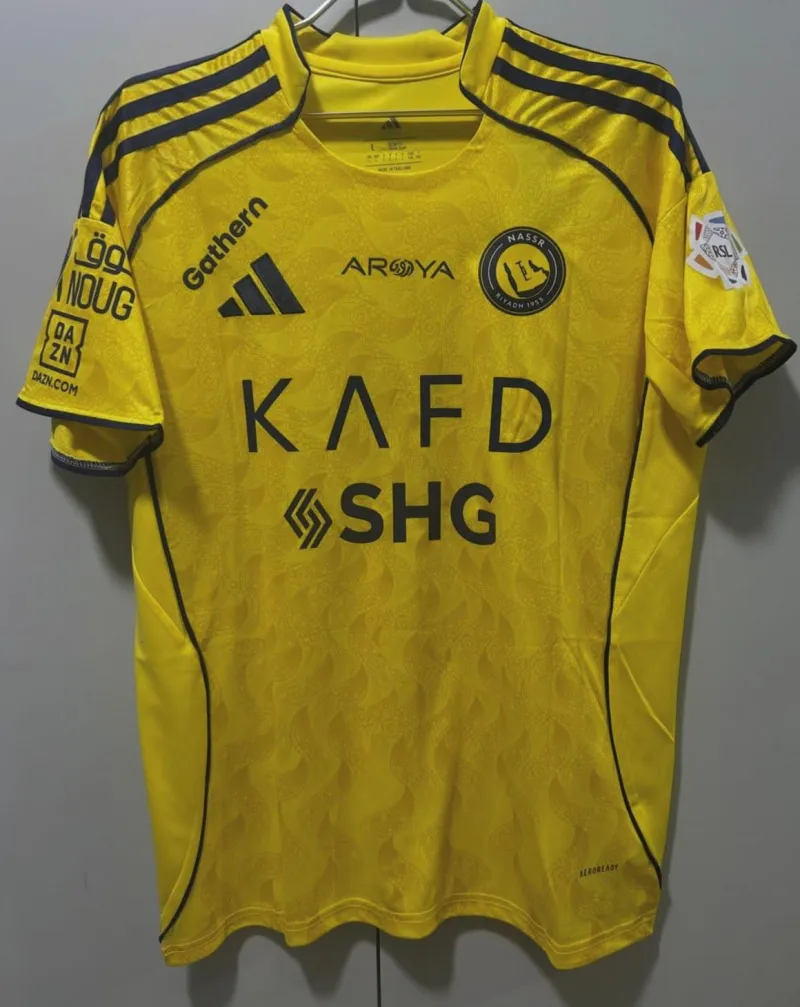  Camiseta AlNassr temporada 25/26 		* Camiseta temporada actual
