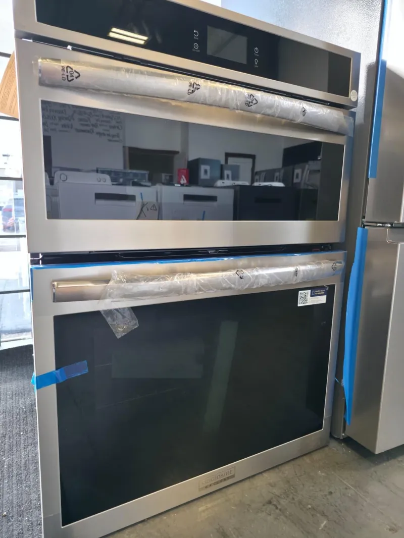 Frigidaire GCWM3067AF 30'' Wall Oven Combo