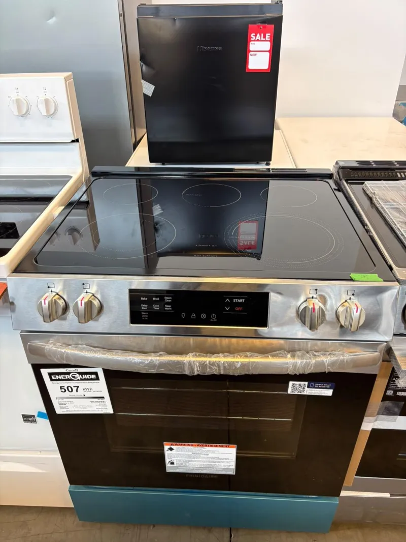 Frigidaire FCFE306CAS Electric Range, 5.3 cu. ft. Capacity, 30 inch Exterior